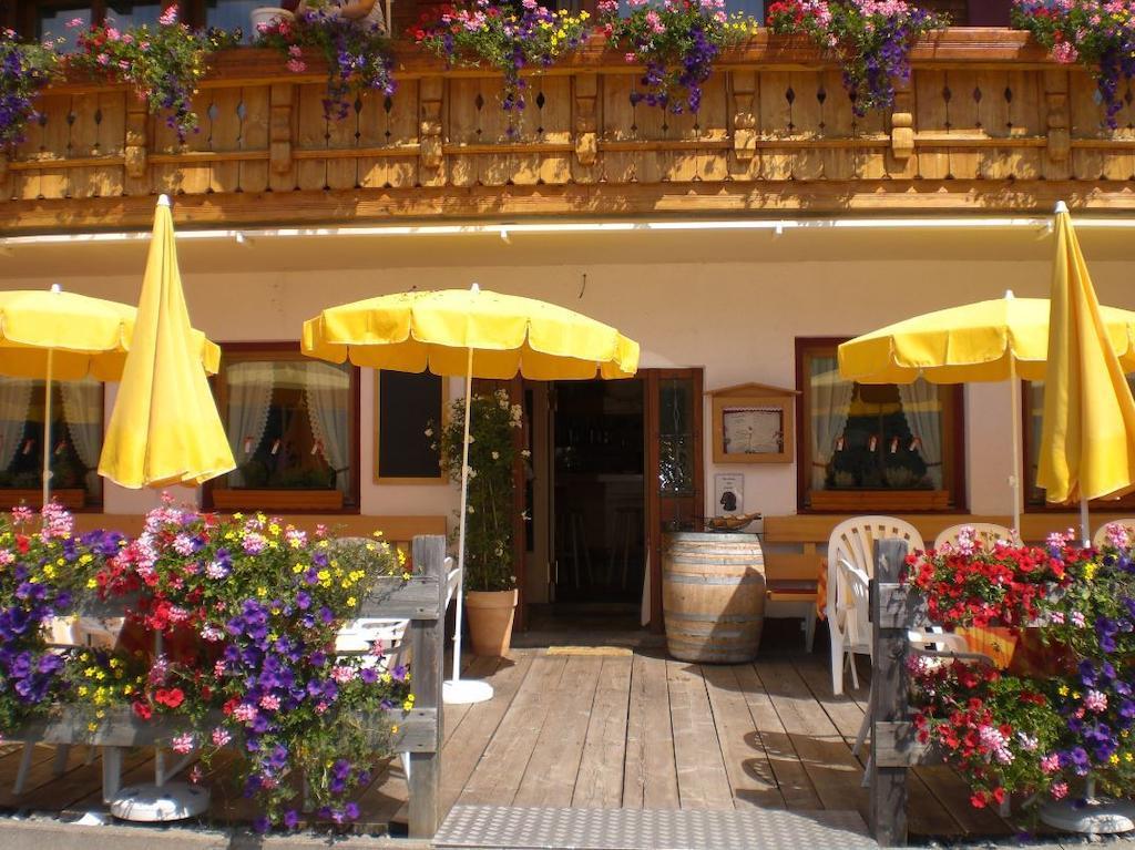 Hotel-Gasthof Zimba Damuels Exterior photo